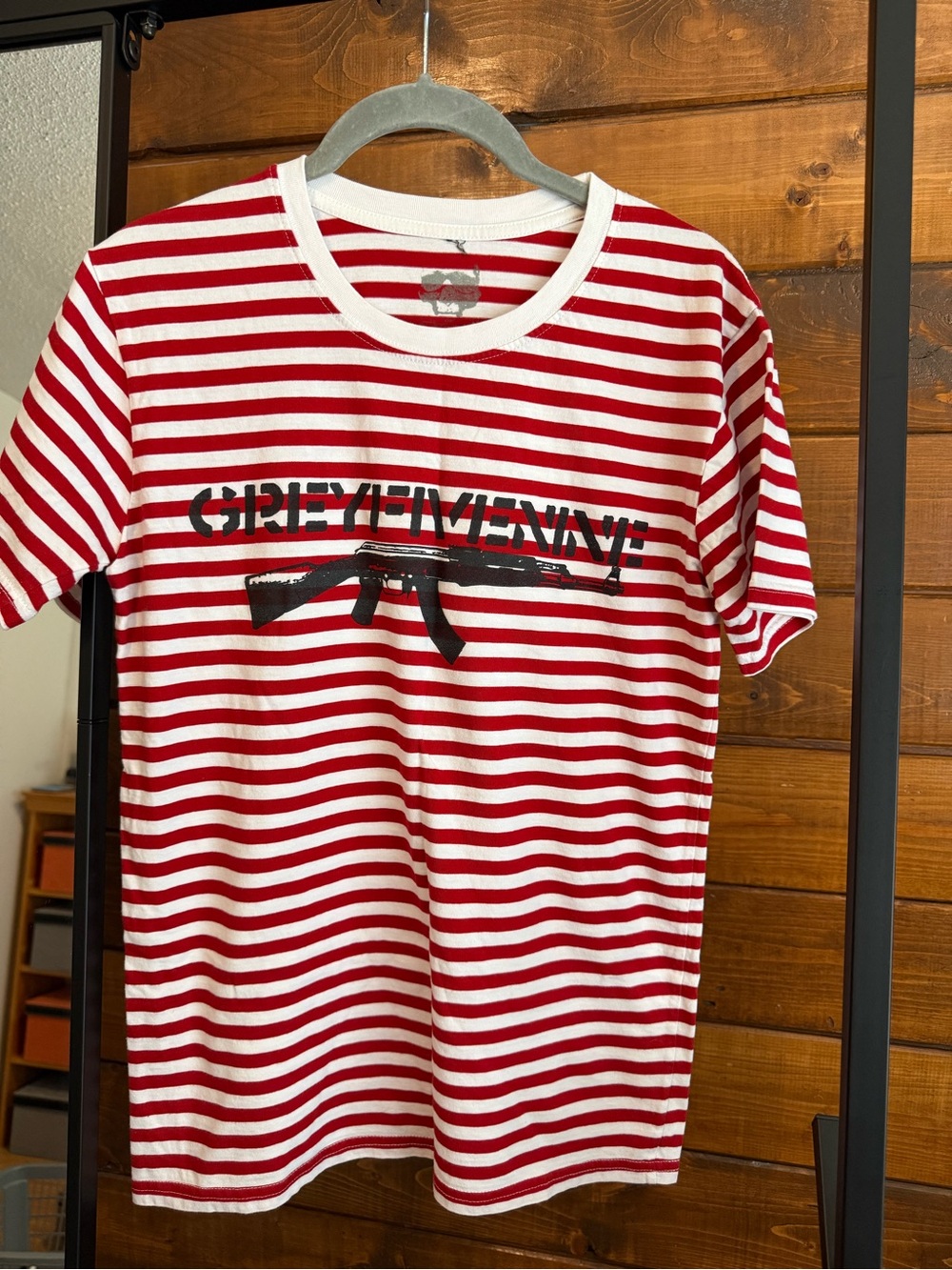 G59 Men’s Red & White Striped Graphic Tee